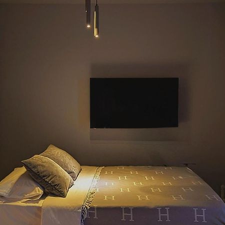 Tatami Zen Apartment Атина Екстериор снимка