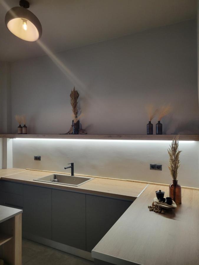 Tatami Zen Apartment Атина Екстериор снимка